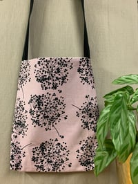 Image 2 of MARKET BAG - BLACK AND PINK BLOSSOM