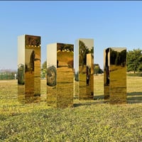 Image 2 of Gold pedestals 