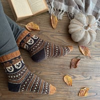 Image 3 of Patron Chaussettes Acorn Harvest