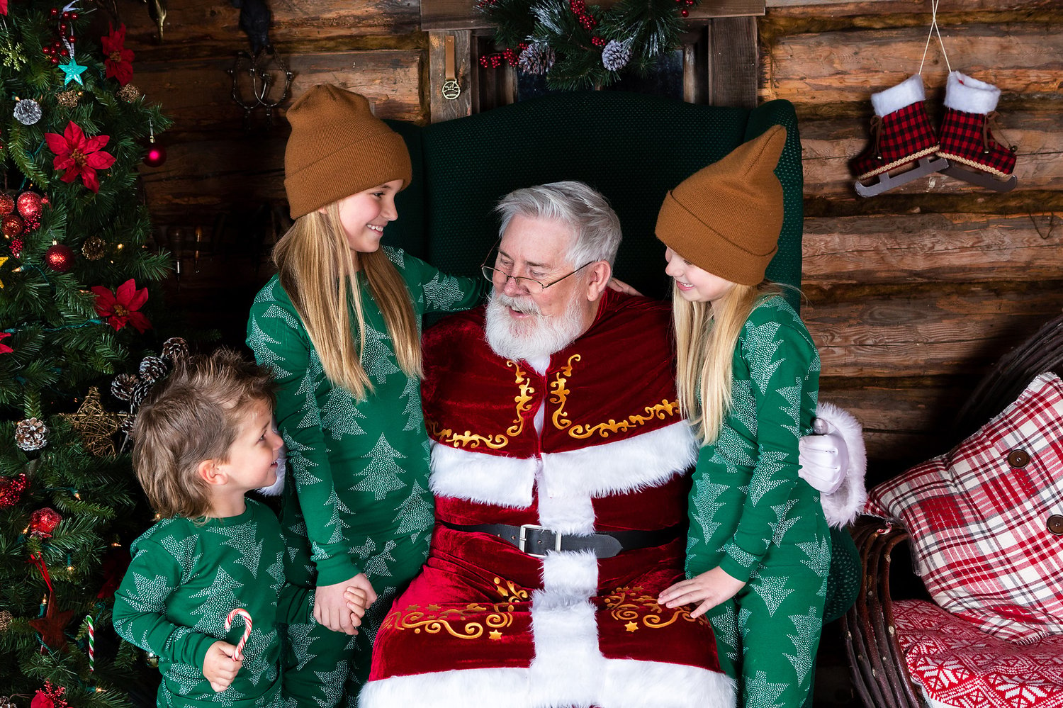 Image of MINI Portrait Session with Santa, Saturday November 2, 2024