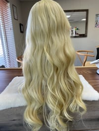 Image 2 of Blonde lace wig 