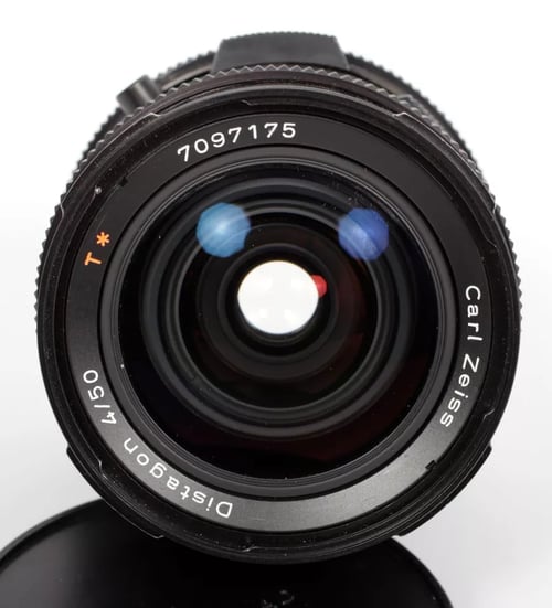 Image of Hasselblad Carl Zeiss Distagon 50mm F4 lens CF T* FLE #4130 AS IS