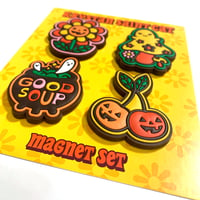 Image 5 of Spooky Retro Puffy Magnet Set