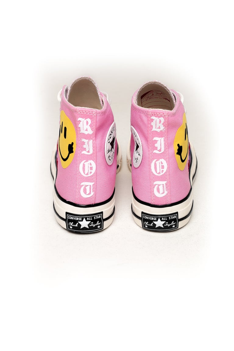 TODAYS RIOT X CONVERSE CHUCK 70 (PINK)  Image 2