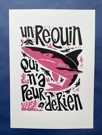 Image 4 of Un requin qui n'a peur de rien