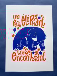 Image 4 of Un éléphant très encombrant
