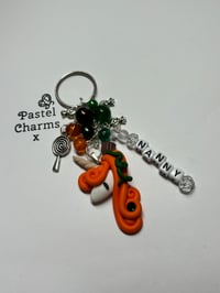 Image 2 of Pumpkin unicorn keyring 