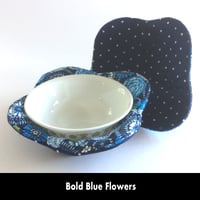 Image 2 of Reversible Bowl Cozy - Bold Blue Flowers