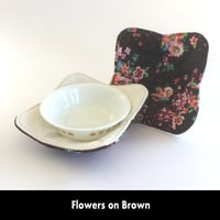 Image 1 of Reversible Bowl Cozy - Flowers on Brown