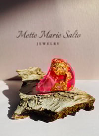 Image 3 of Playground, pink