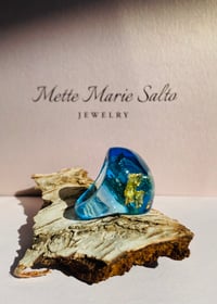 Image 3 of Blue