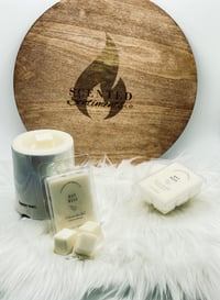 Image 3 of Hot Mess - Spiced Oat Milk Scented Soy Wax Melt - 2.7 oz 