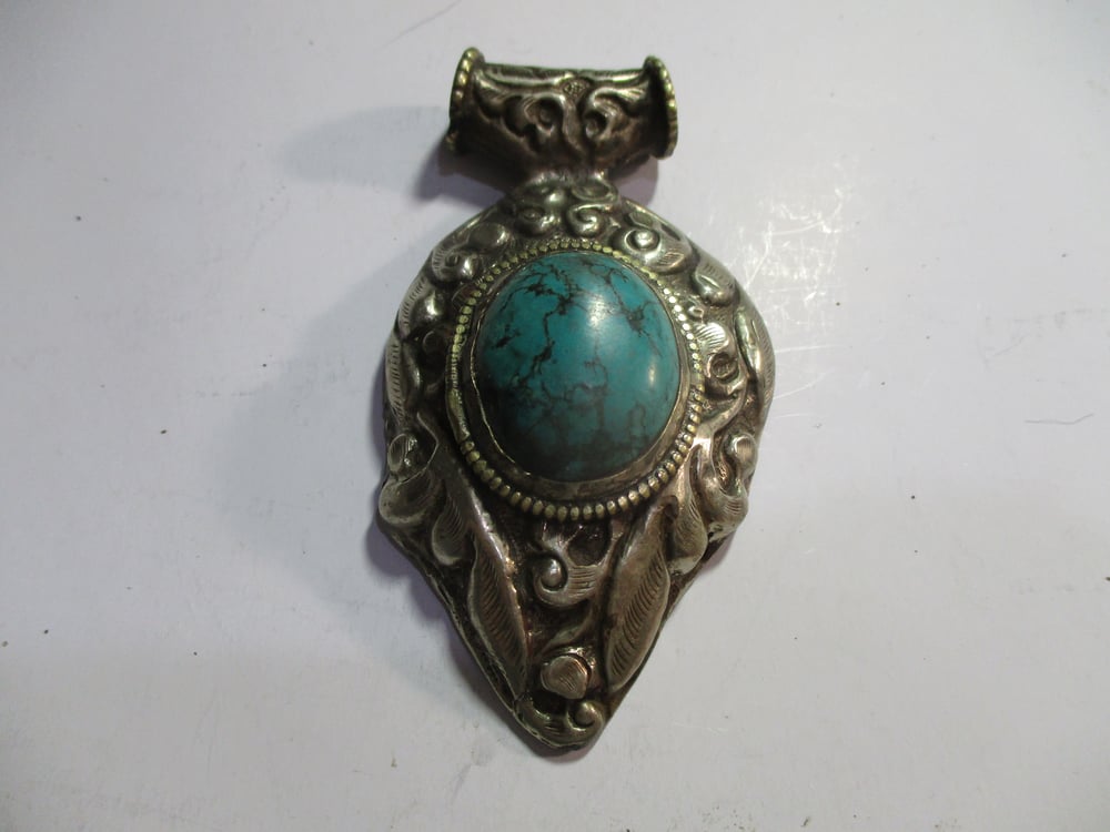 Shipwreck Sale: Pendant from India with Large Turquoise Stone