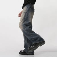 Image 4 of Men's Vintage High-Waist Wide-Leg Jeans