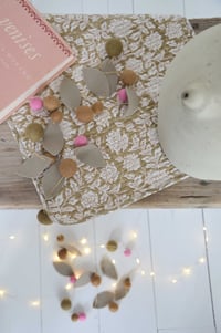 Image 3 of Guirlande de boules de laine feutrée pour la décoration de la maison 