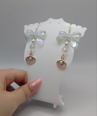 Image 4 of Ethereal Mermaid Pearl Bow Clam Shell Earrings