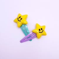 Image 6 of Big Smiley Star 2pc hair clip set