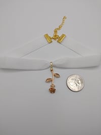 Image 5 of Elegant White & Gold Rose Choker