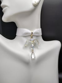 Image 5 of White & Gold Angelic Glass Teardrop Choker