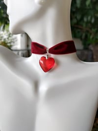 Image 4 of Romantic Wine Red Glass Heart Velvet Choker