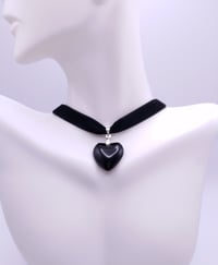 Image 6 of Elegant Gothic Black Glass Heart Velvet Choker Necklace