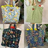 Image 1 of  Cabas Felicette "fleurs blanc","Matcha","Noir" et "Champ bleu"