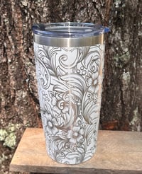 Image 3 of Western Flowers 20oz tumbler