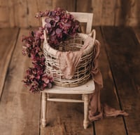 Image 2 of Set with chair and basket