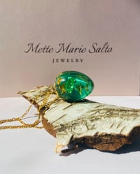 Image 4 of Playground, klar grøn halskæde