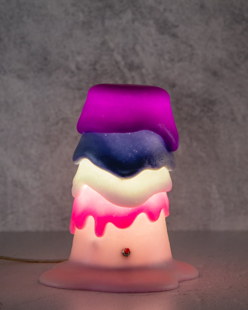 Image of Medium Glow Lamp 07