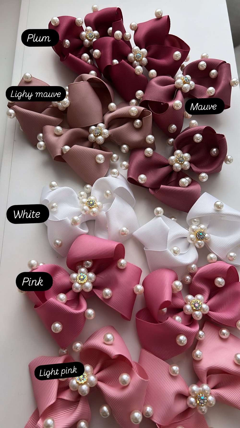 Perla’s piggy bows