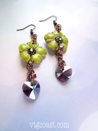 Image 1 of Avocado Green Earring with Amethyst Heart