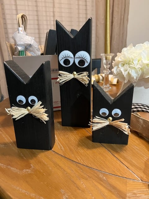 The "Kat Family" Wooden Kitten Set