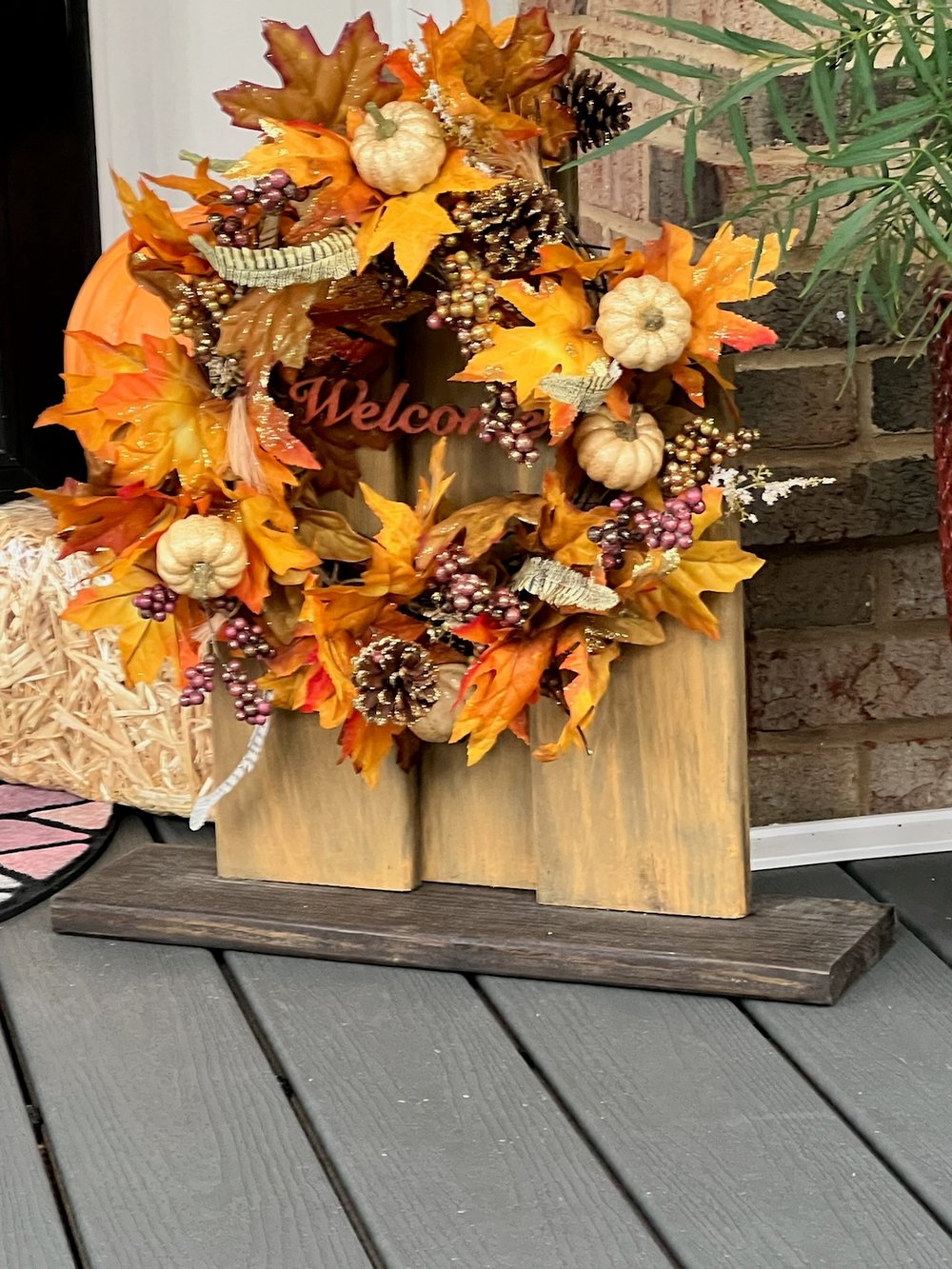 FRONT PORCH WELCOME STAND WITH WREATH AND LIGHTS