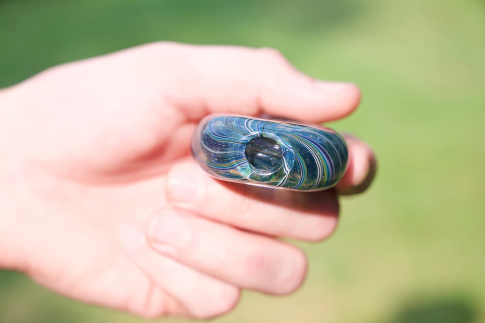 Dichroic lined ring chillum