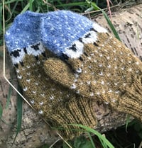 Image 1 of Baa-ble mittens - Golden heather - Ready to ship