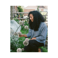 Image 2 of Unearthed: On race and roots, and how the soil taught me I belong by Claire Ratinon 