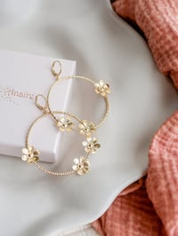 Image 2 of Grandes Boucles d'Oreilles BETTY