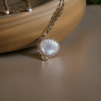 Cosmic Shell necklace 