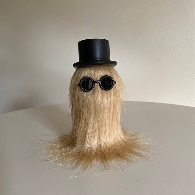 Image of Cousin Itt #3