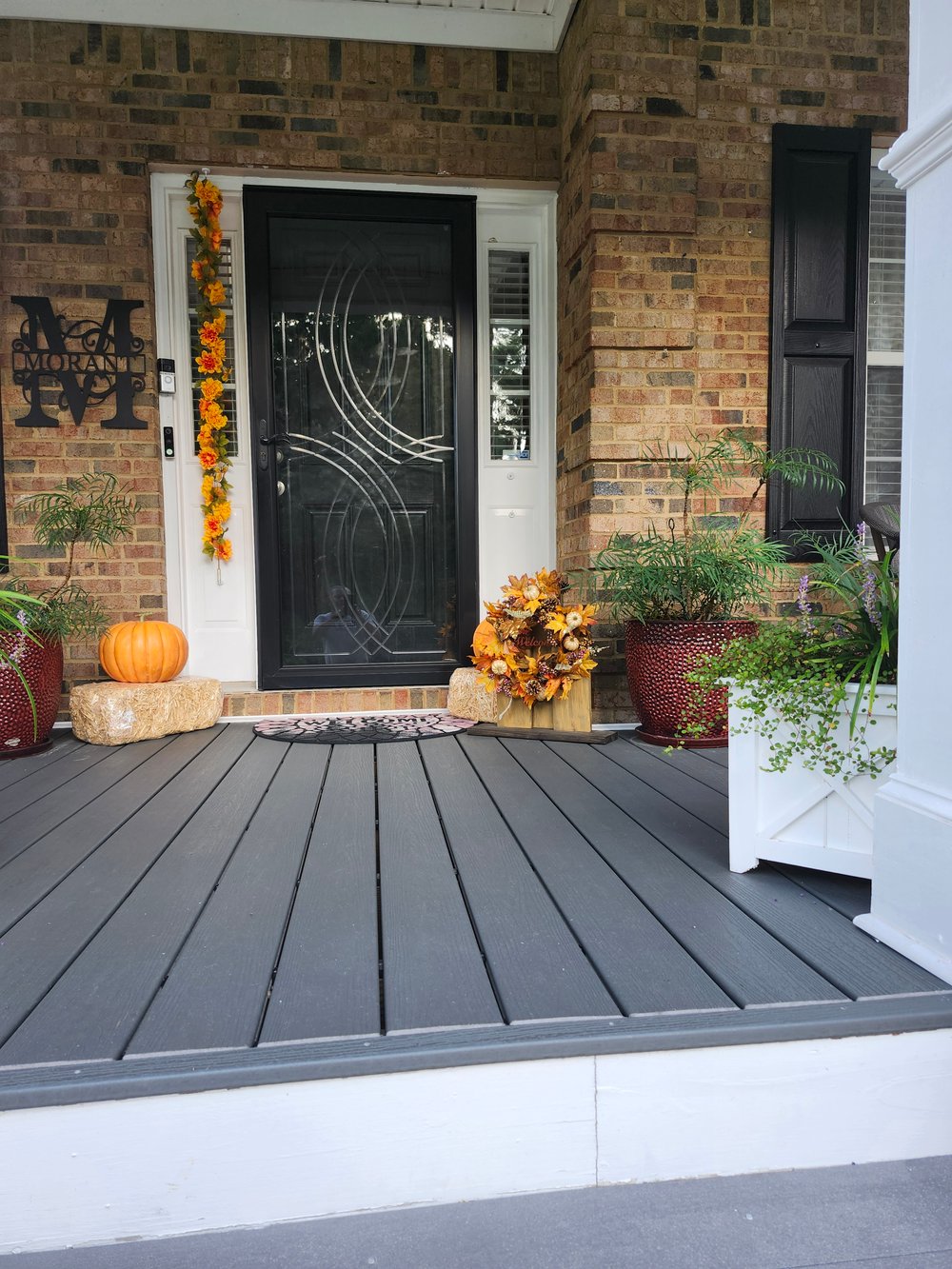 FRONT PORCH WELCOME STAND WITH WREATH AND LIGHTS