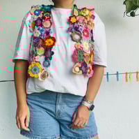 Image 1 of Chaleco Crochet - FLOWERING 