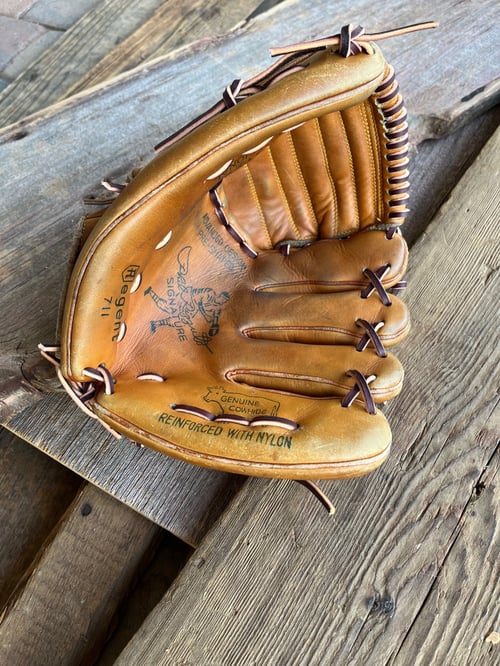 Image of Regent 711 - Phil Rizzuto Signature Model