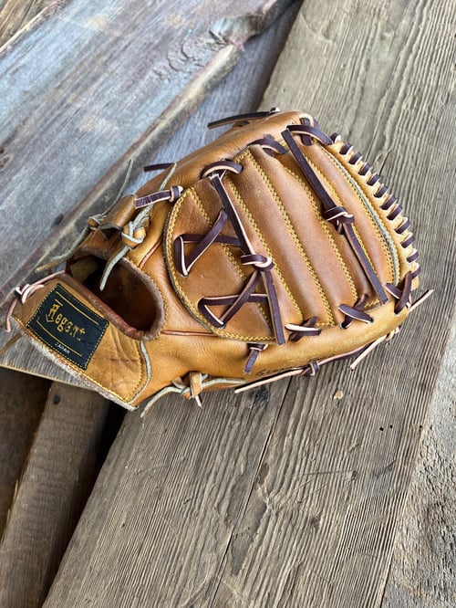 Image of Regent 711 - Phil Rizzuto Signature Model