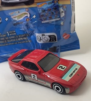 Hot Wheels Mystery Models 2024 Series 3 - Porsche 944