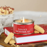 Santa's Shortbread Pintail Candle