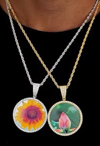 Picture pendant necklace 
