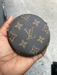 Image 5 of LV Coin Purse