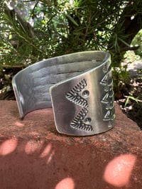 Image 6 of WL&A Handmade Old Style Green Royston Heavy Ingot Cuff - Wrist 7.25in - 180 Grams