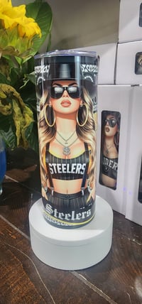 Steelees blondie